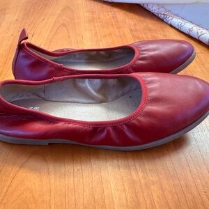 Eileen Fisher leather ballet flats.